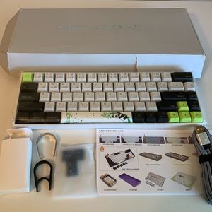 EPOMAKER SKYLOONG SK61 61 Keys Programmable Mechanical Gaming Wired Keyboard